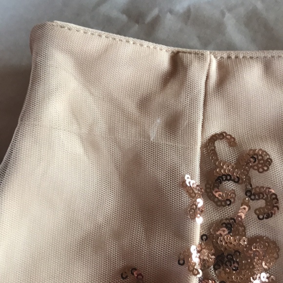 NWT LF Stores Seek The Label Gold Sequin Skirt - Picture 5 of 6